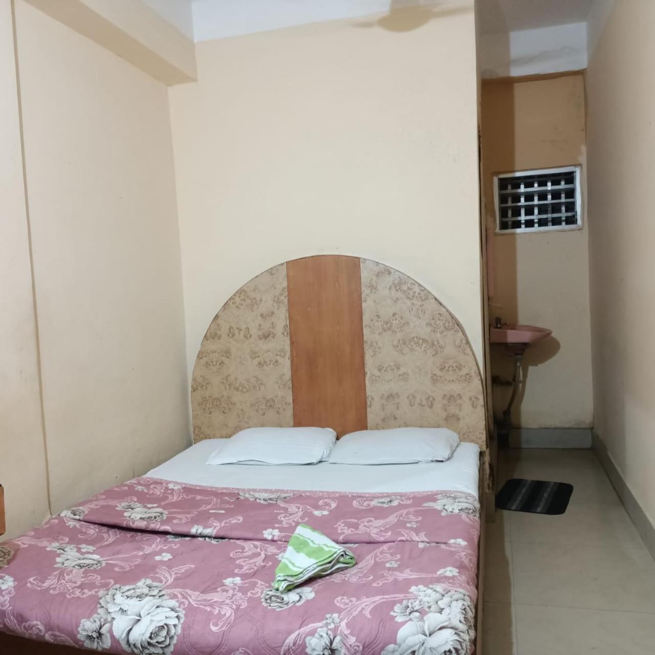 Hotel Sukhmani Guwahati Buitenkant foto